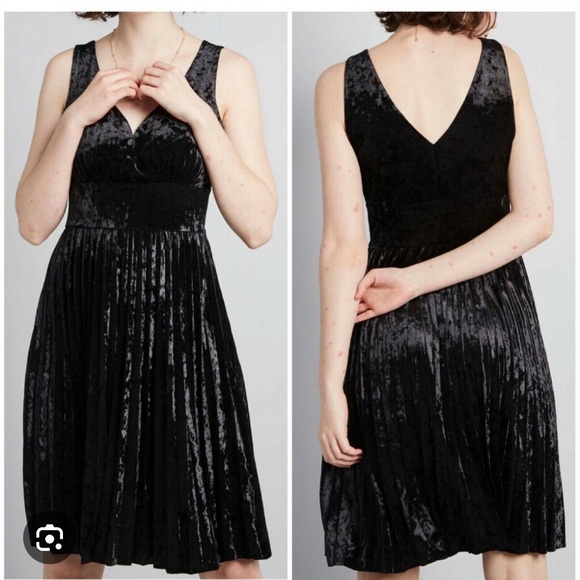 Black velvet ModCloth dress - Picture 2 of 2